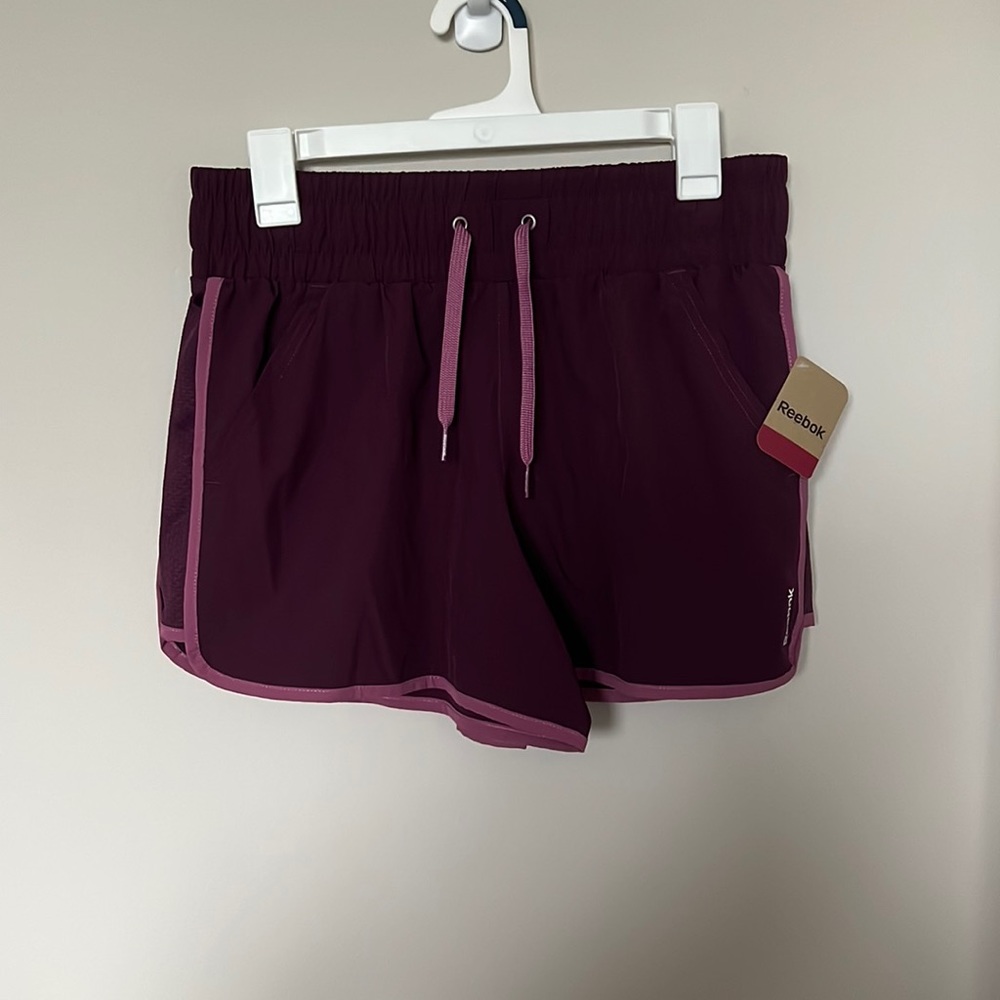 NWT Reebok Shorts— M